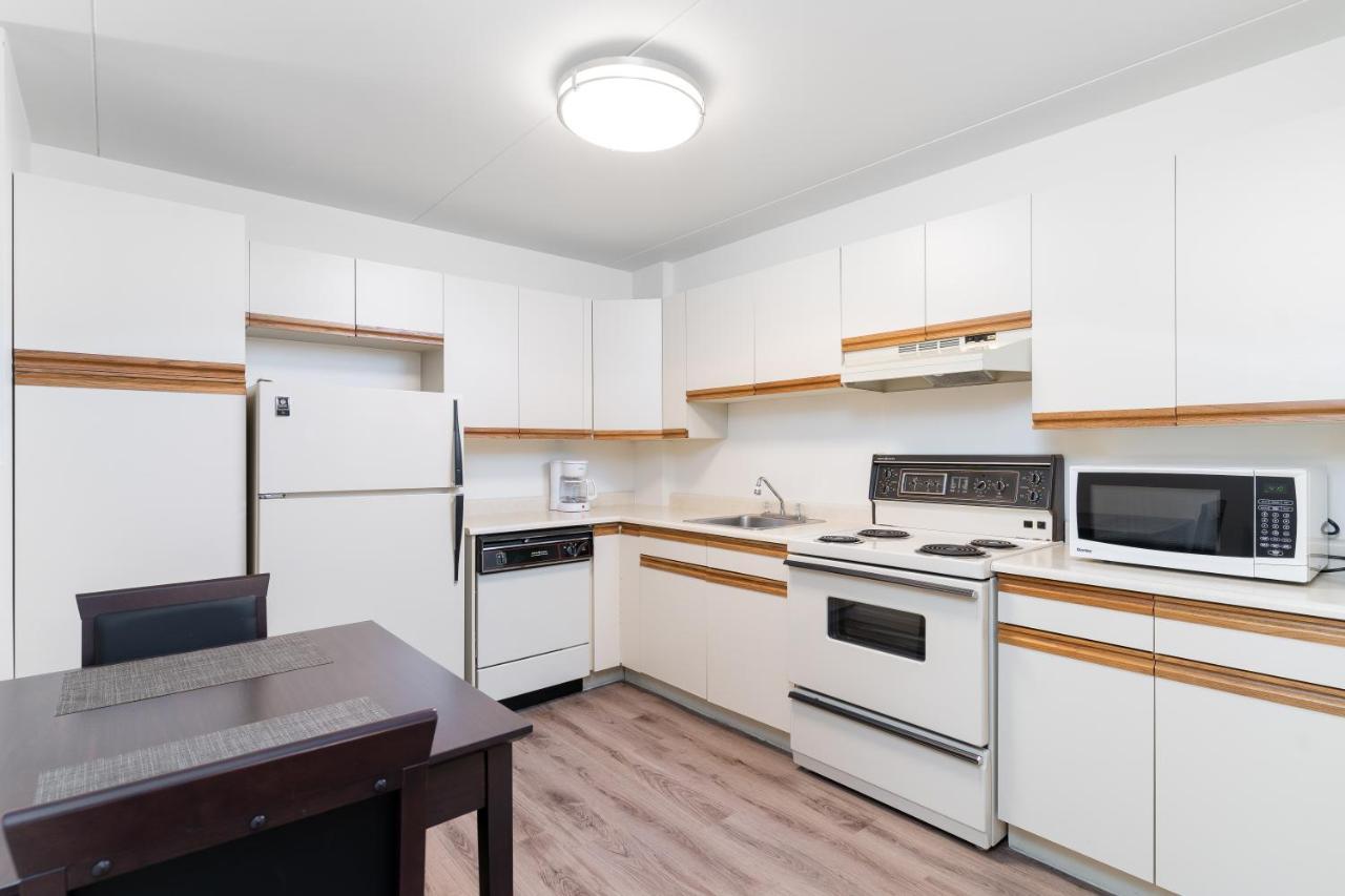 Fort Garry Place Furnished Suites Winnipeg Exterior foto
